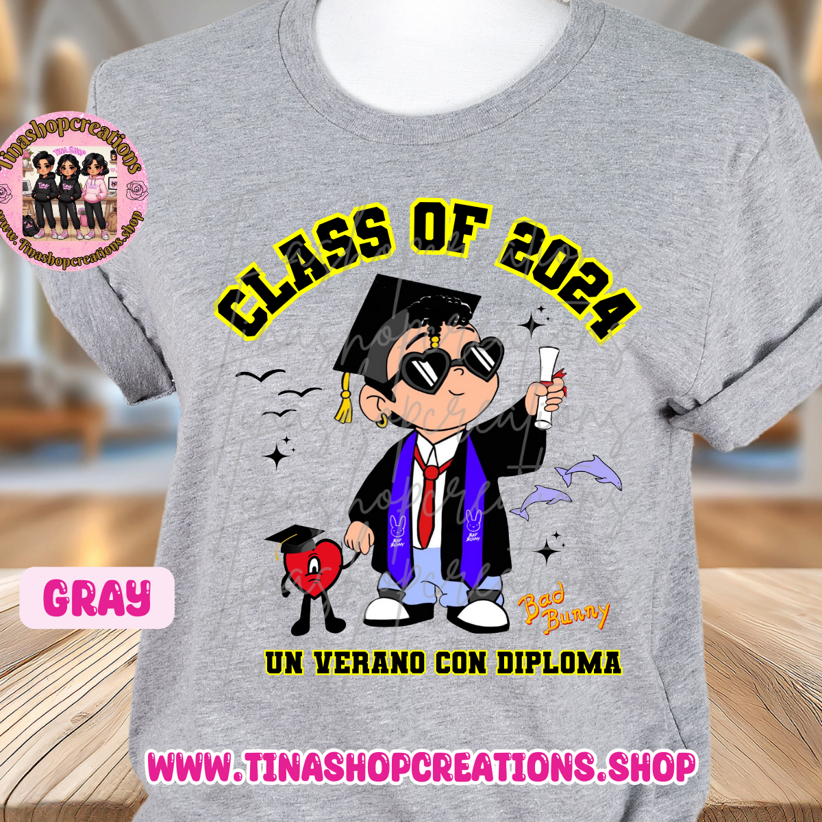 Ropa de graduación inspirada en Bad Bunny: estilo unisex, nombre personalizado y año de clase